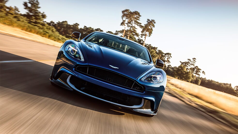 Aston Martin Vanquish S, quota 600 cavalli