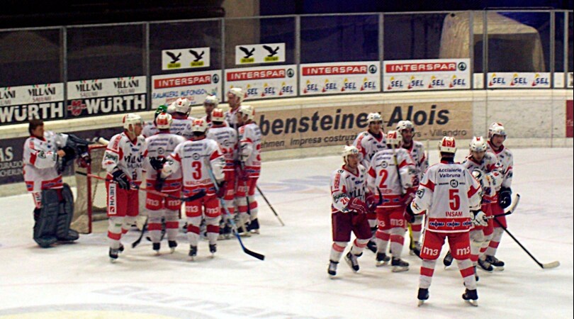 Hockey, giocatori col virus: rinviata partita del Bolzano