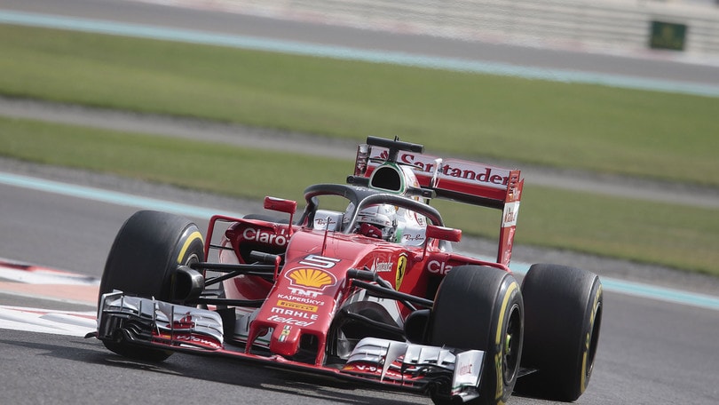 F1, Gp Abu Dhabi: Vettel terzo, Mercedes avanti nelle libere
