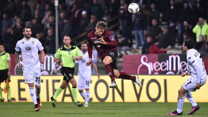 Serie B Pro Vercelli, punto d'oro contro la Salernitana