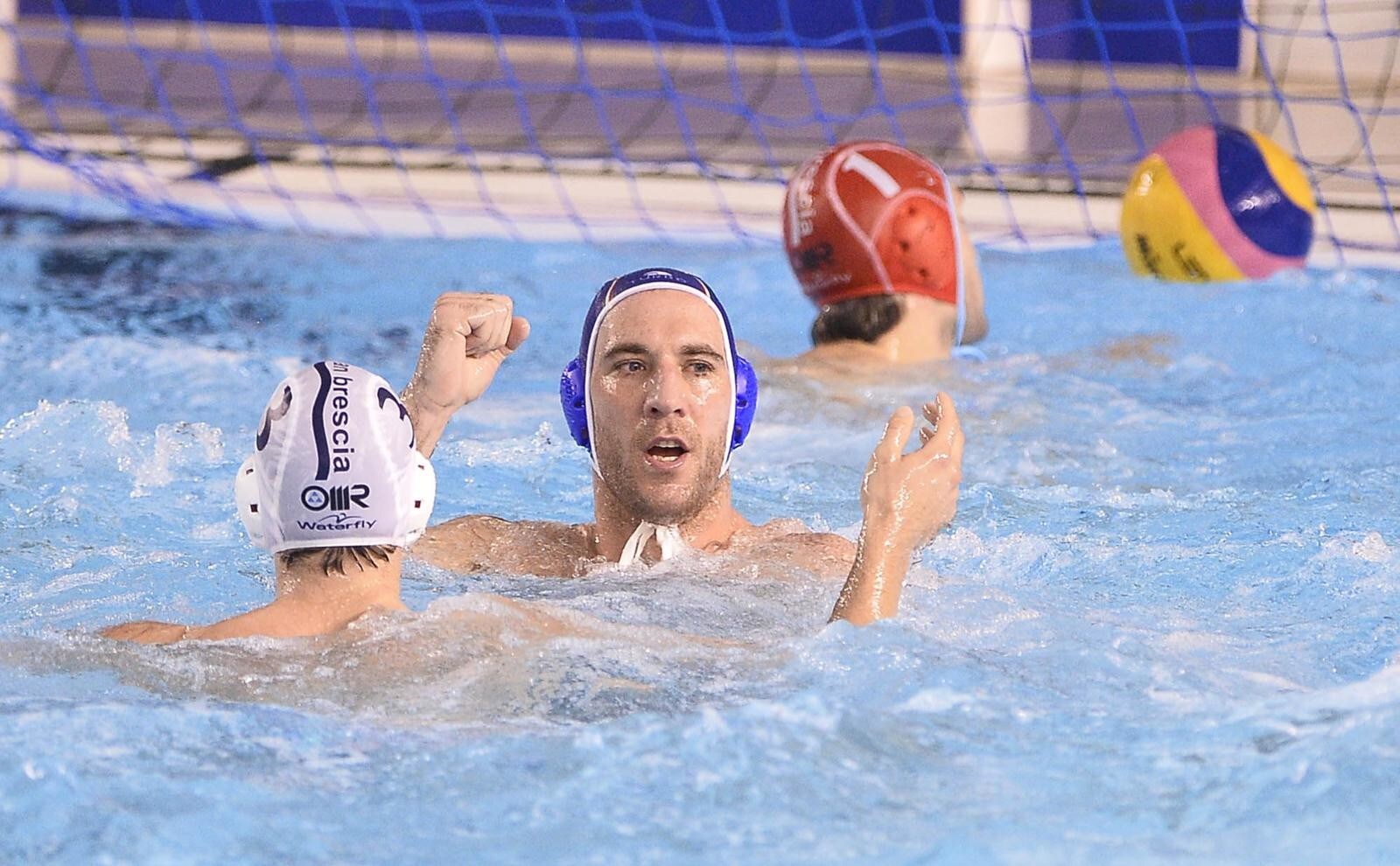 Champions, Pro Recco con il tris d'assi