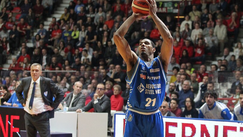 Basket Serie A, Cantù si risolleva a Varese