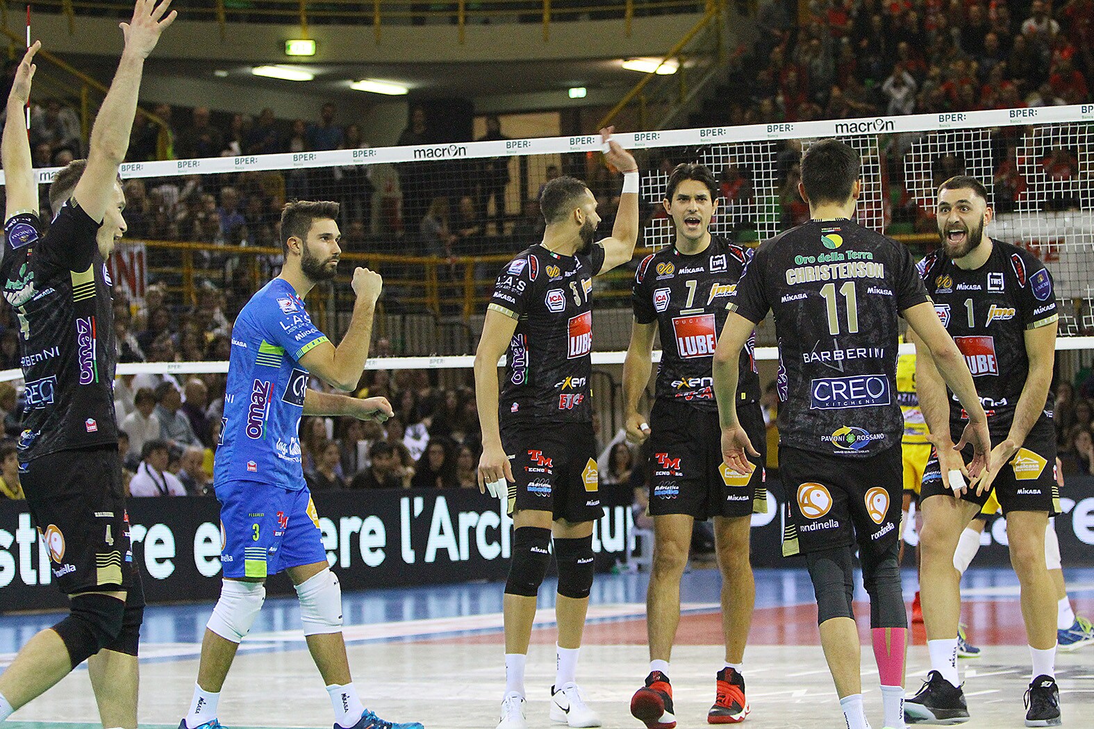 Cucine Lube Civitanova campione d'inverno. La Coppa Italia