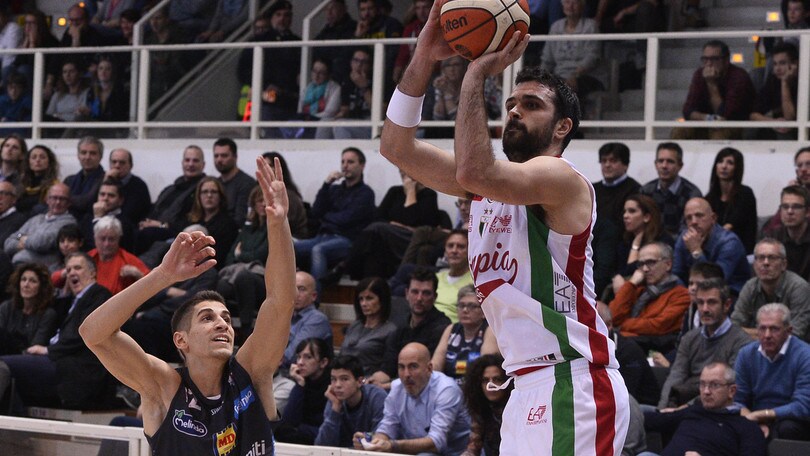 Simon piega Trento, Milano non perde mai