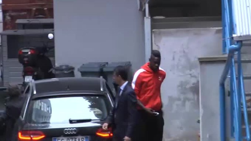 Liverpool, clausola anti-espulsioni per Balotelli