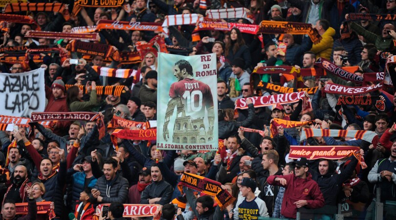 Festa Roma, 4.000 tifosi salutano la squadra