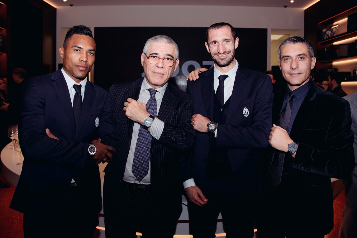 Hublot. La mostra per il decimo anniversario della collezione All Black