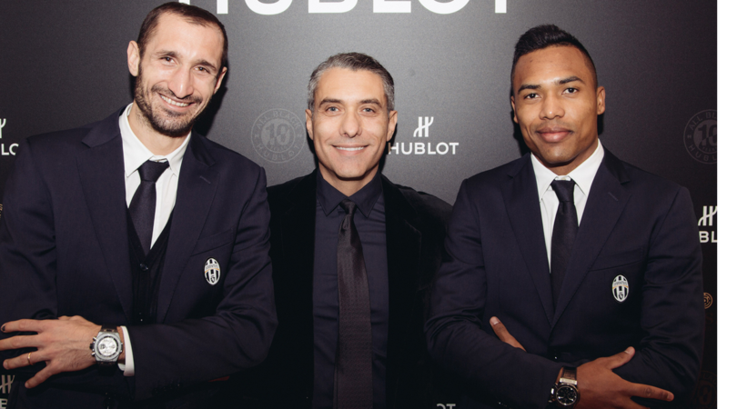 Hublot festeggia i dieci anni della collezione All Black