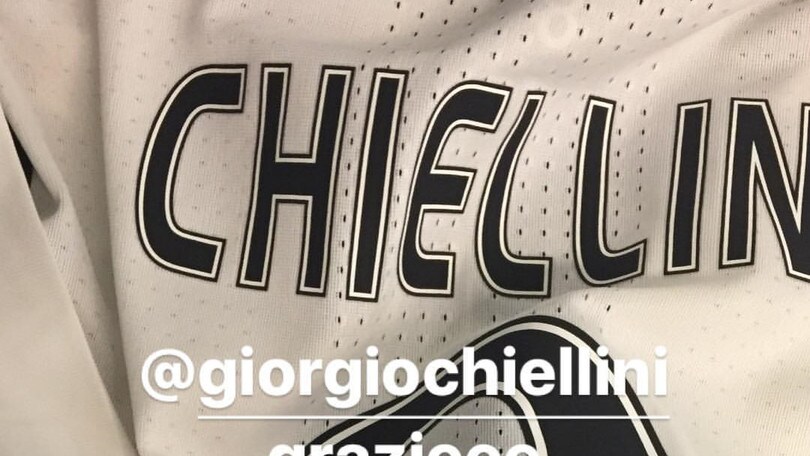 Social Now, c'è post per te: la diretta web delle star