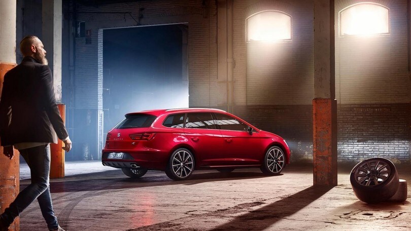 Seat Leon Cupra, sotto il cofano 300 CV al galoppo