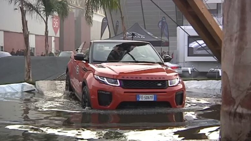 Jaguar-Land Rover, al Motor Show si guida inglese