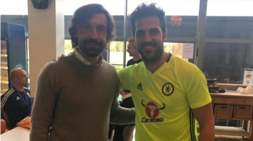 Chelsea, Pirlo fa visita a Conte: che selfie con Fabregas!