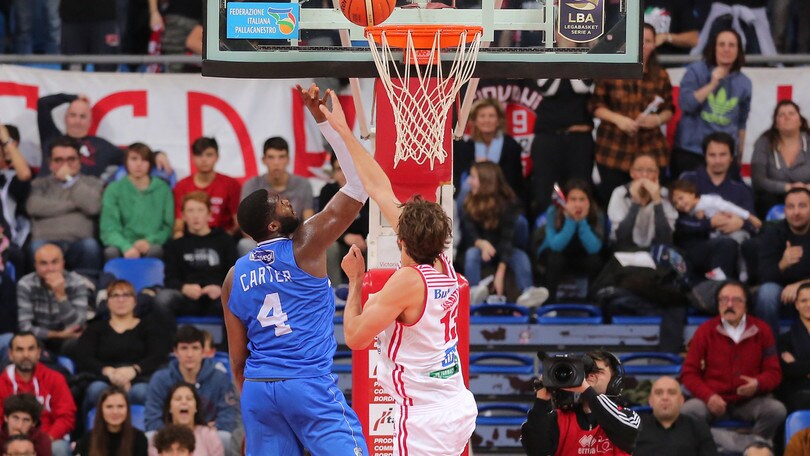 Carter gela Pesaro, Capo d'Orlando non si ferma