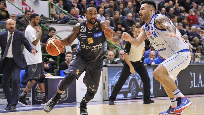 Trento schianta Varese con "super Lighty". Vittorie anche per Venezia e Avellino