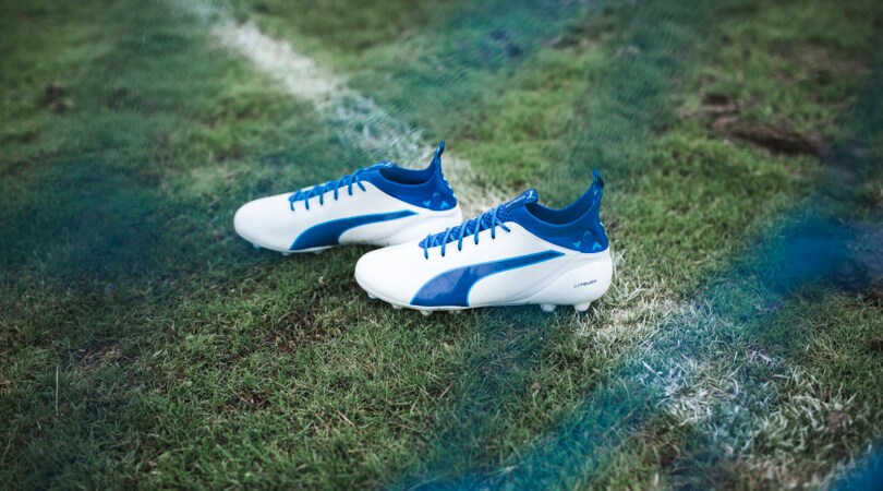 Bianco e blu i nuovi colori di Puma evoTOUCH