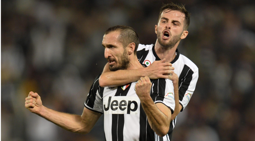 Pagelle Juve: Chiellini leader,  Pjanic spento, Evra anello debole