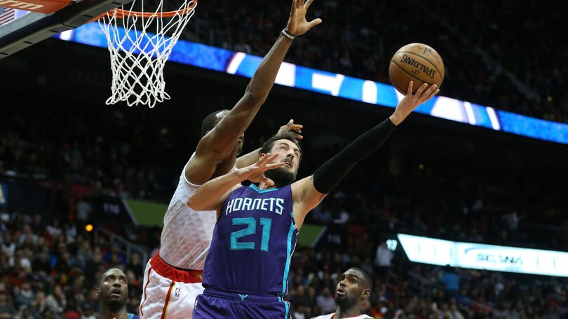 NBA, bene gli Hornets ma Belinelli ko alla caviglia. Denver sconfitta