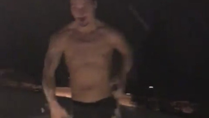 Ibrahimovic sulla neve... senza vestiti