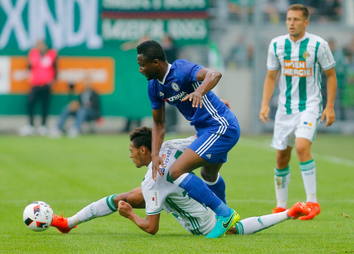 La proposta: interessa Obi Mikel? Ma la Juve per adesso è fredda