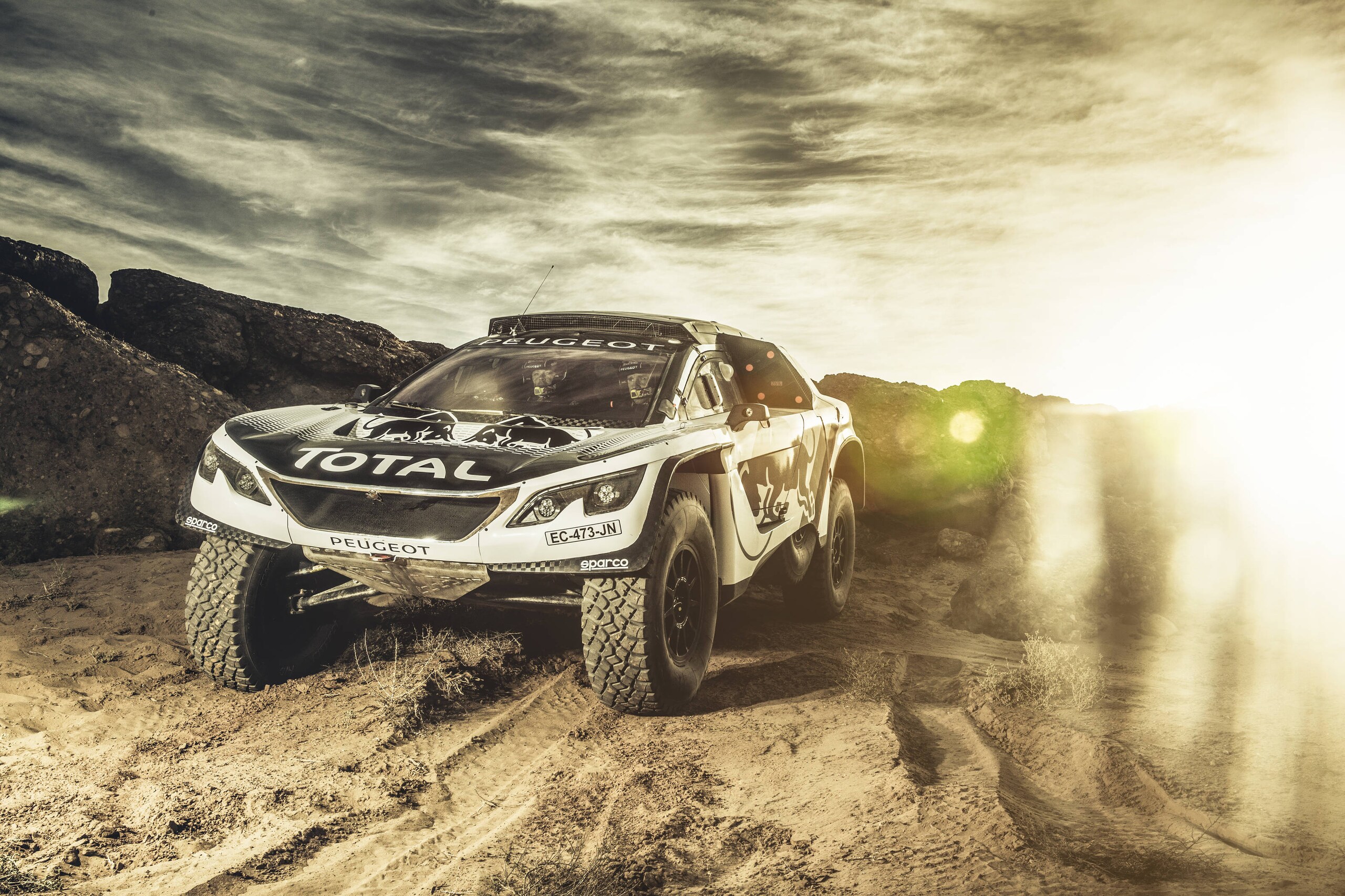 Dakar 2017, 79 auto al via, 5 equipaggi italiani