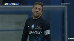 Papu Gomez, con la fascia di capitano di Frozen