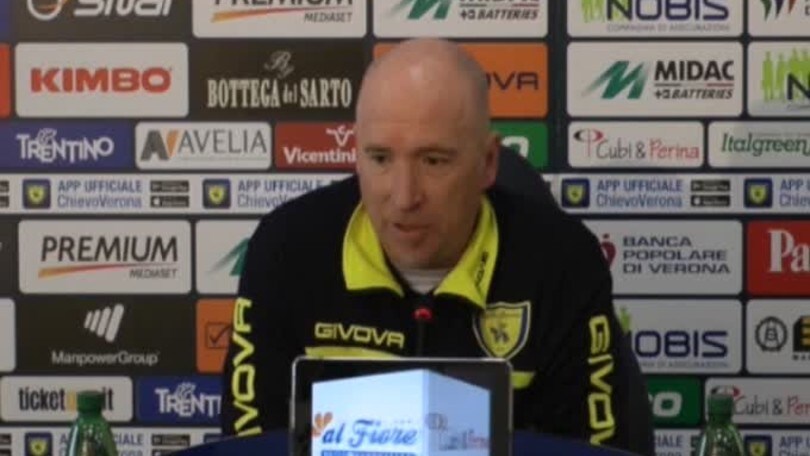 Maran: "Contro la Fiorentina voglio massima concentrazione"