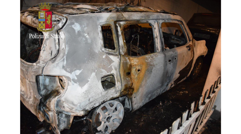Serie A Pescara, ultras indagati per le auto incendiate a Sebastiani