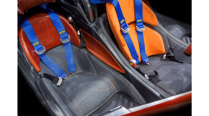 PT Pantaloni Torino veste la nuova super car disegnata da Giugiaro