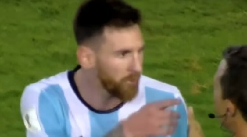 Argentina, Messi insulta il guardalinee e lui non reagisce