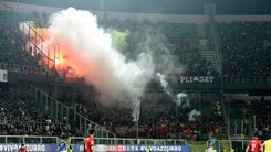 Lancio di fumogeni, Italia-Albania sospesa per 8'