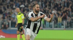 Serie A: Juventus-Chievo 2-0, le immagini della doppietta del Pipita