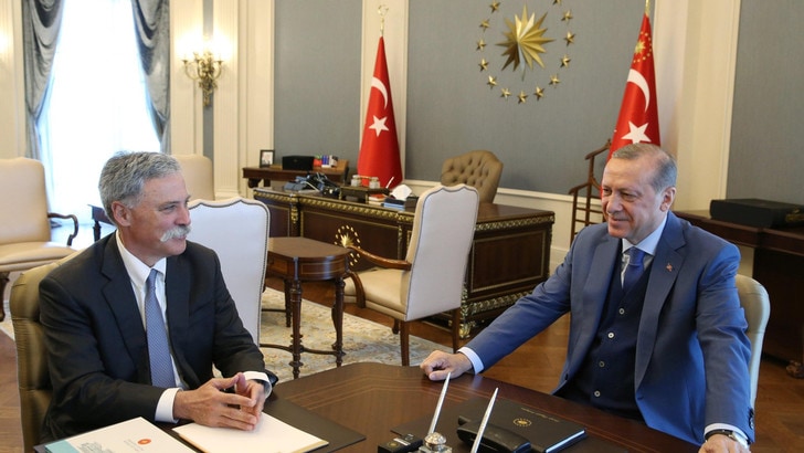 Turchia: urne chiuse per il referendum su presidenzialismo