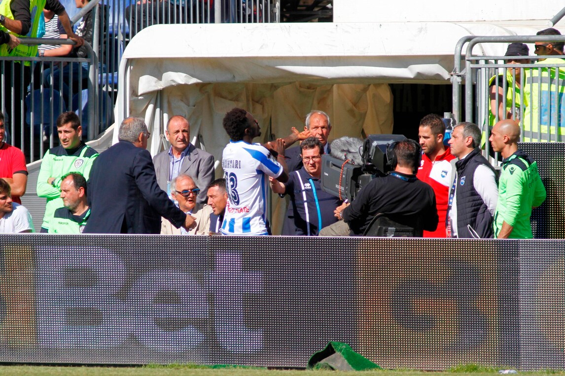 «L'Italia fatica sul razzismo». Gli inglesi sul caso Muntari