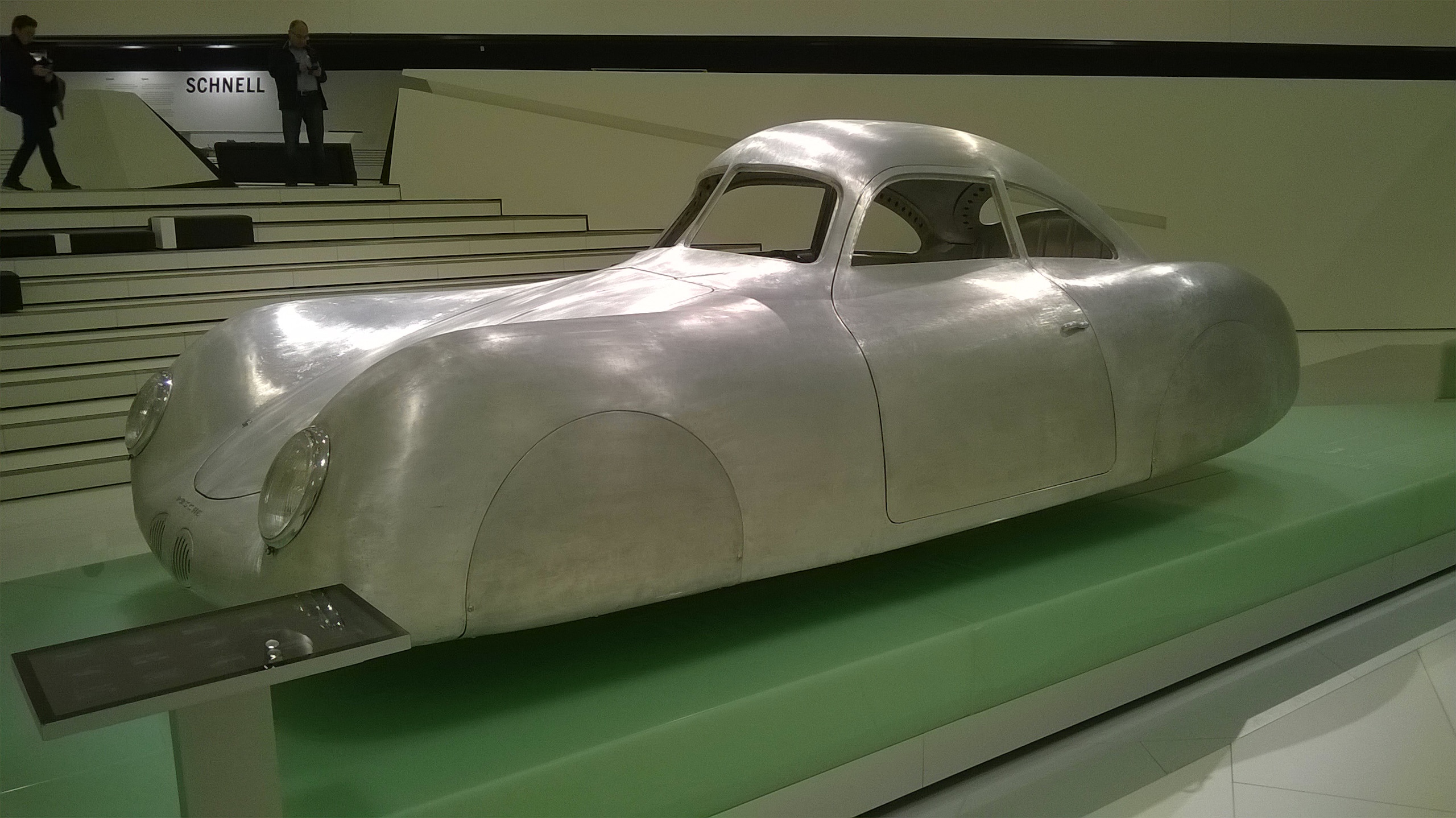 Porsche Museum, vale un viaggio in Germania