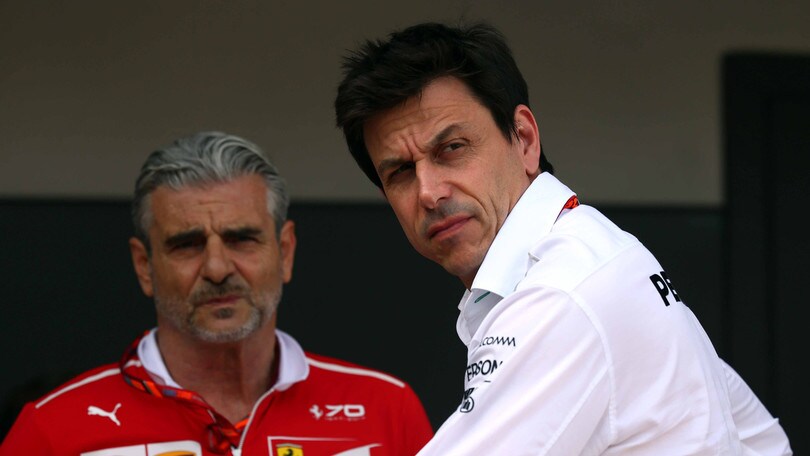 F1, Wolff: «Hamilton alla Ferrari? Le chiacchiere non mi interessano»