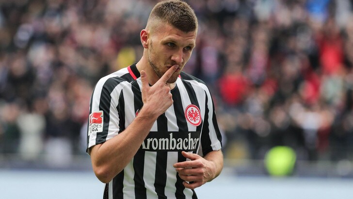 Calciomercato Fiorentina, dall'Eintracht Francoforte rientra Rebic