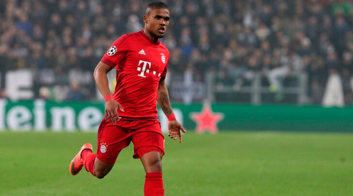 Calciomercato, Douglas Costa-Juventus: l'affare avanza a suon di bonus