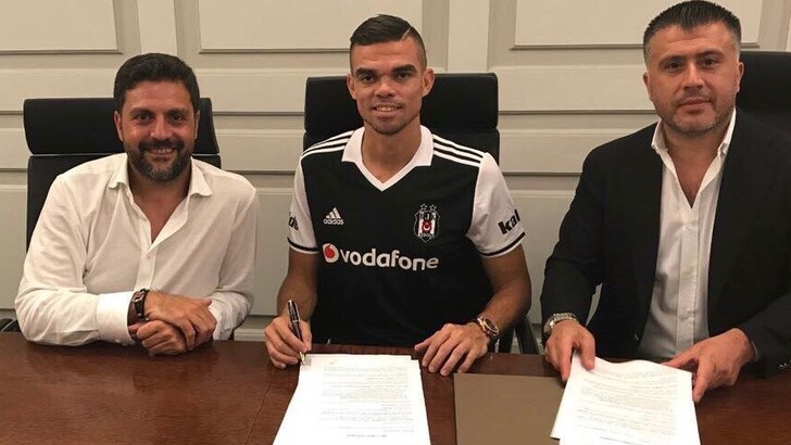 Ahmet Bulut: Ahmet Bulut:
