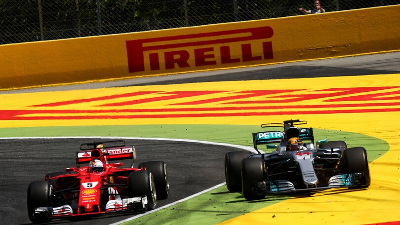 F1, Gp Austria: Hamilton davanti nelle prime libere, Vettel quarto