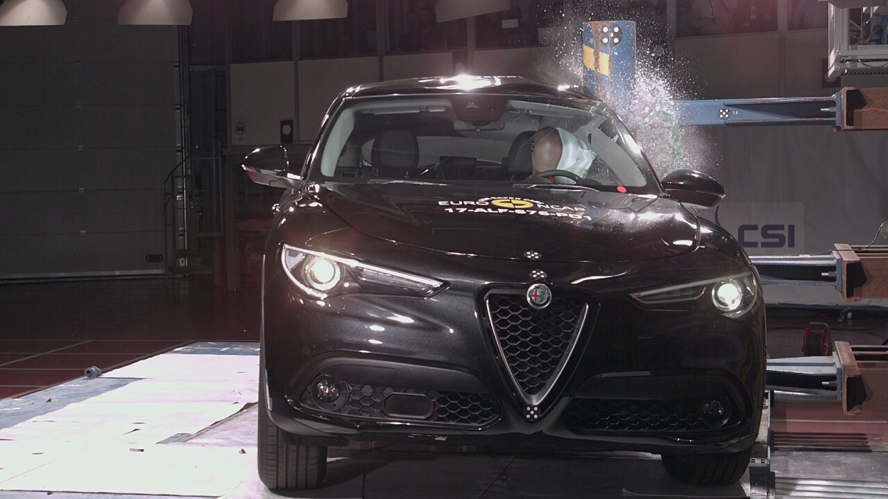 Crash test Euro NCAP, l'Alfa Romeo Stelvio ottiene 5 stelle