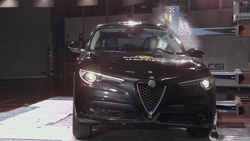 Crash test Euro NCAP, l'Alfa Romeo Stelvio ottiene 5 stelle