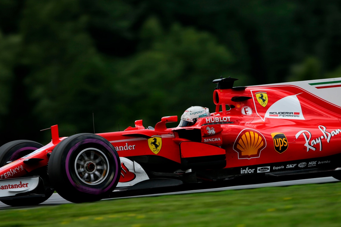 F1, Gp Austria: fulmine Vettel nelle terze libere