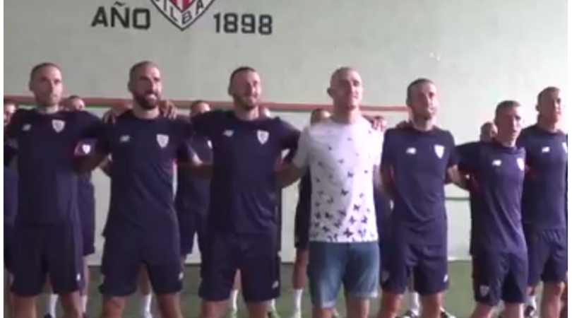 Alvarez lotta contro il cancro: i giocatori dell'Athletic si rasano a zero