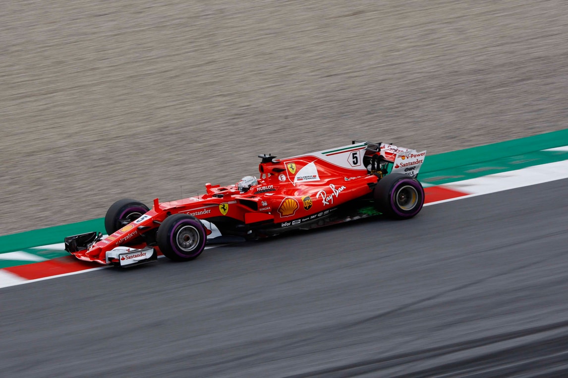 F1, Gp Austria: Vettel a un soffio dalla pole di Bottas, Hamilton ottavo