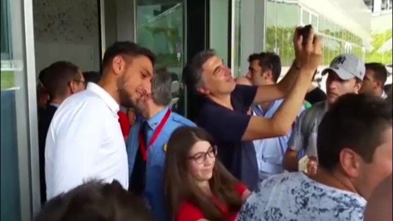 Milan, che affetto per Donnarumma