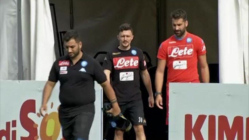 Napoli: a Dimaro primo allenamento per Mario Rui