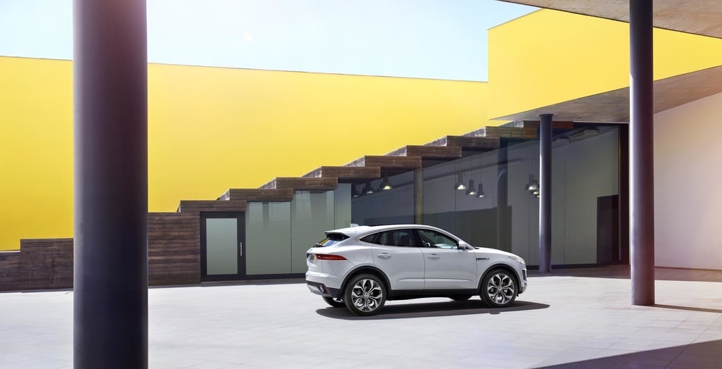 Jaguar E-Pace: foto e prezzi del Suv compatto