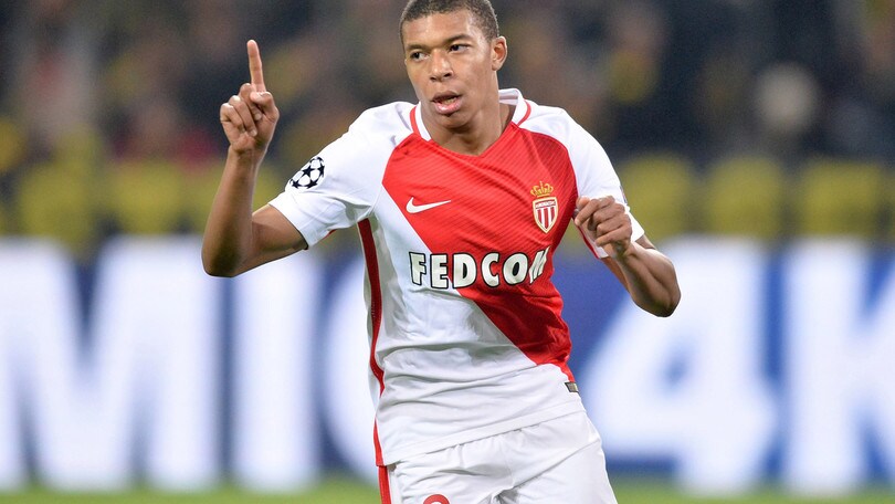 Calciomercato, su Mbappé dietrofront dei bookie: ora c'è il Monaco
