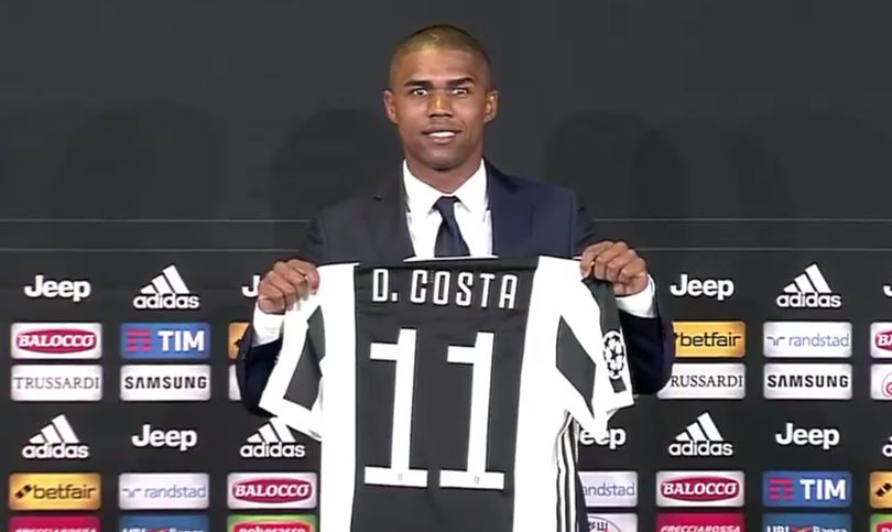 Calciomercato Juventus, Douglas Costa day: conferenza stampa live