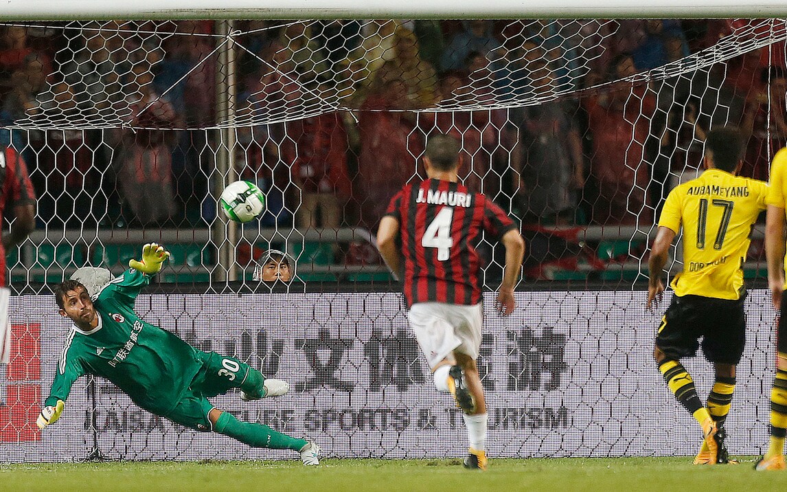 International Champions Cup: Milan-Borussia Dortmund 1-3, Aubameyang stende Montella